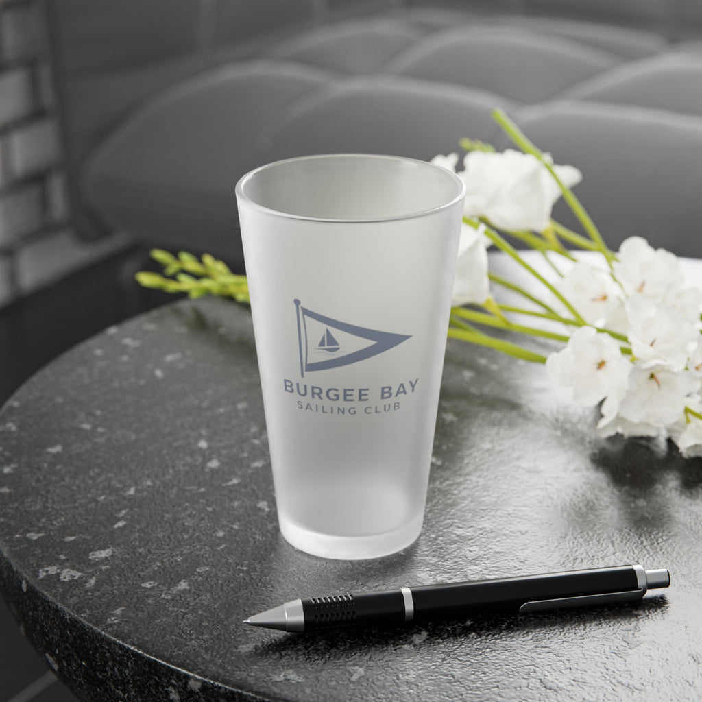 Burgee Bay Sailing Club 16oz Frosted Pint Glass