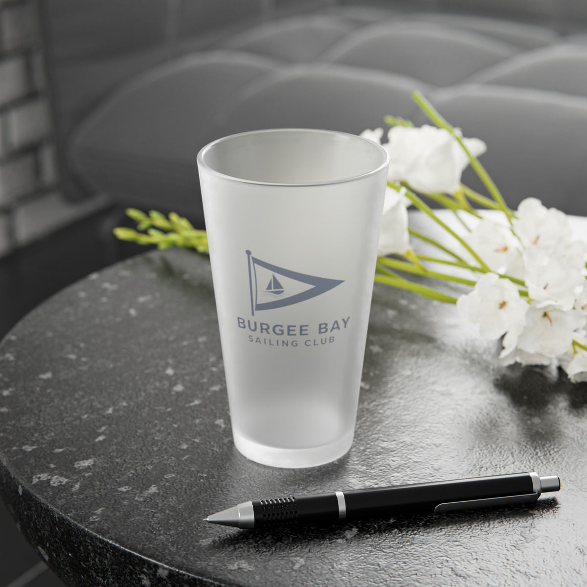 Burgee Bay Sailing Club 16oz Frosted Pint Glass